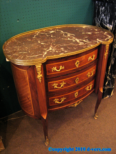 Transitional Commode Kidney Shaped Marble Gilded French Transitional Commode Kidney Shaped Marble Gilded French