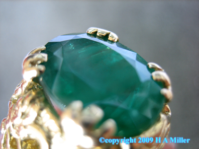 18K Gold 9.67 ct Emerald Gentleman's Ring Dragon Motif Custom 18K Gold 9.67 ct Emerald Gentleman's Ring Dragon Motif Custom